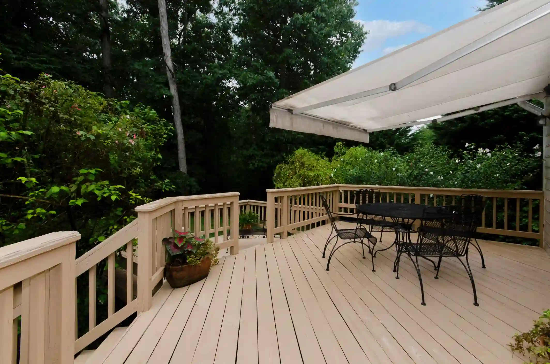 Affordable Deck Awnings Airmont NY